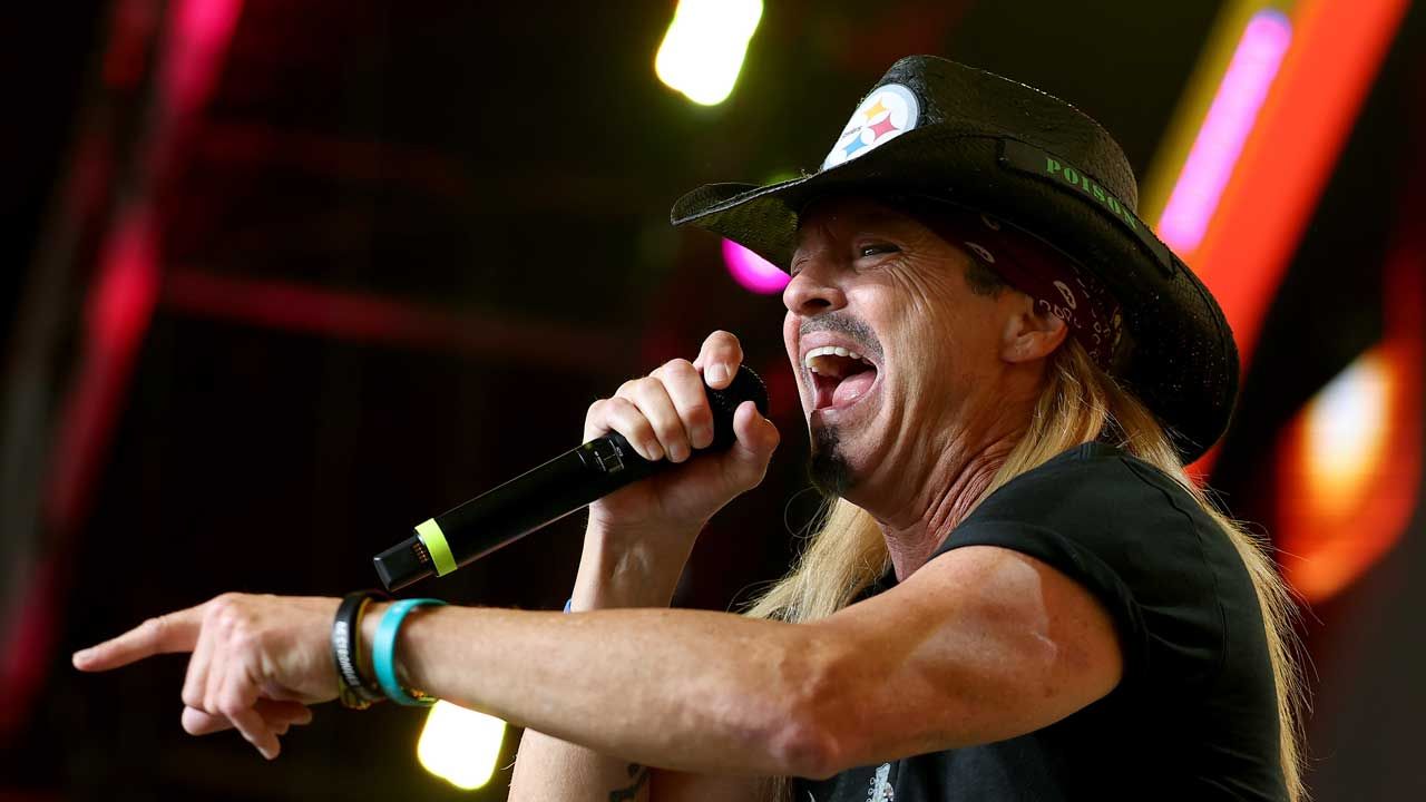 Bret Michaels onstage