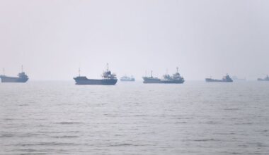 Live updates: Tehran denies talks with US as Iran and Oman close in on Strait of Hormuz agreement