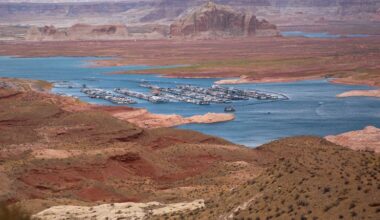 Lake Powell, second-largest reservoir in US, plunges to a record low