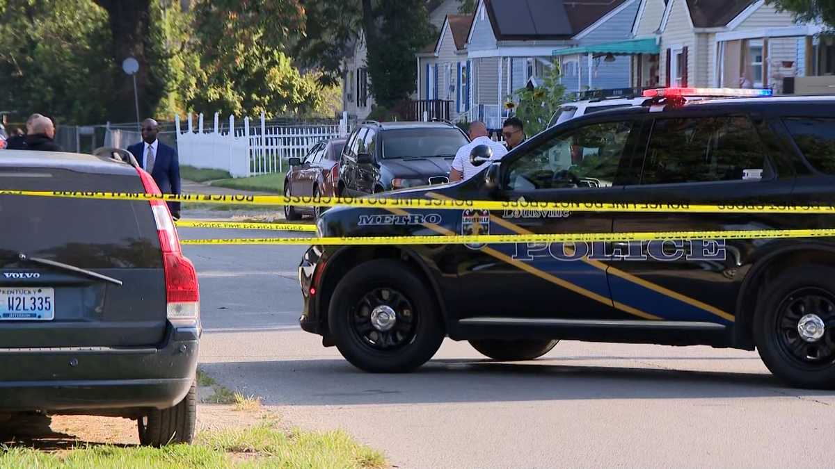 Teen girl shot near JCPS bus stop in Louisville