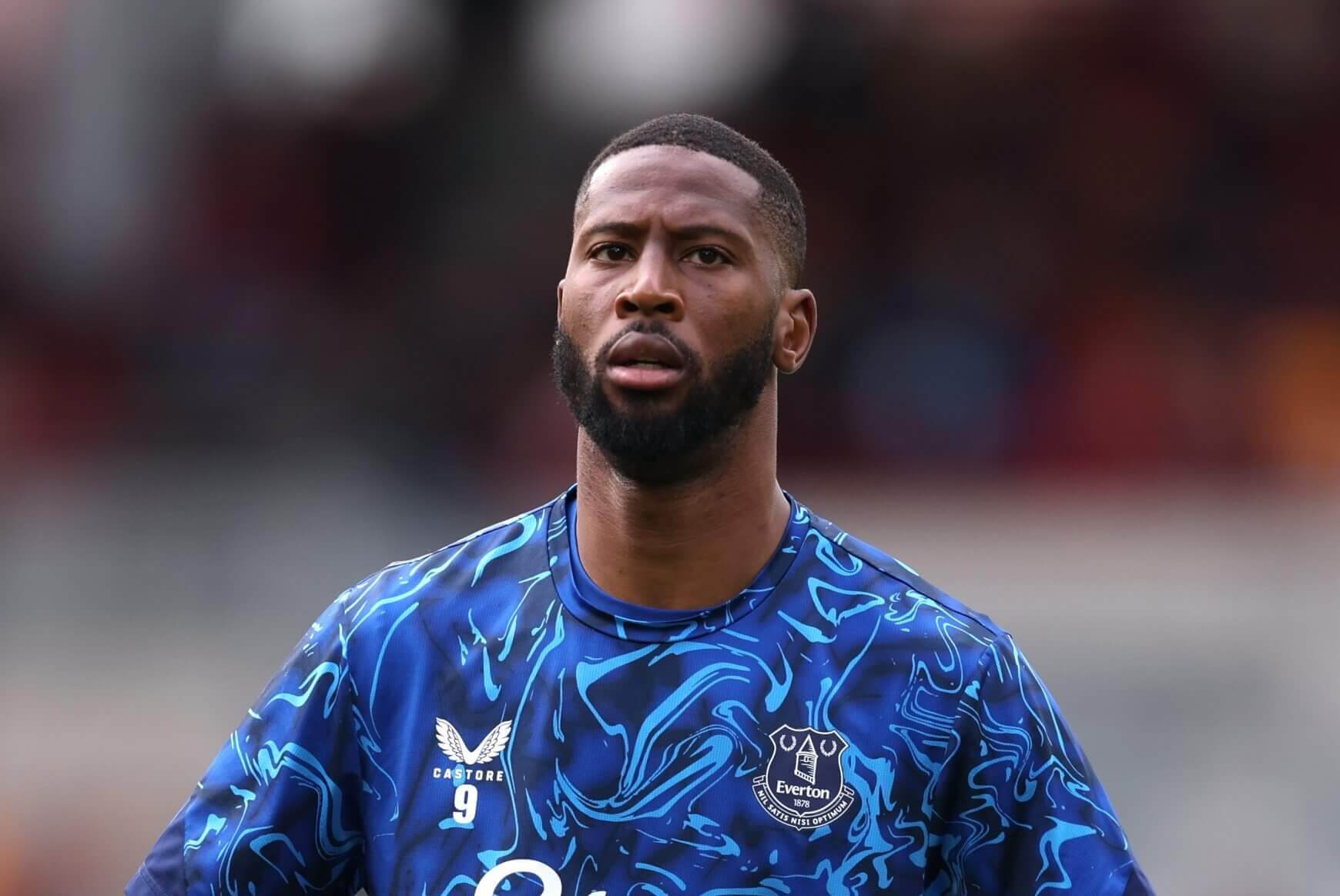 Beto playing for Everton in April