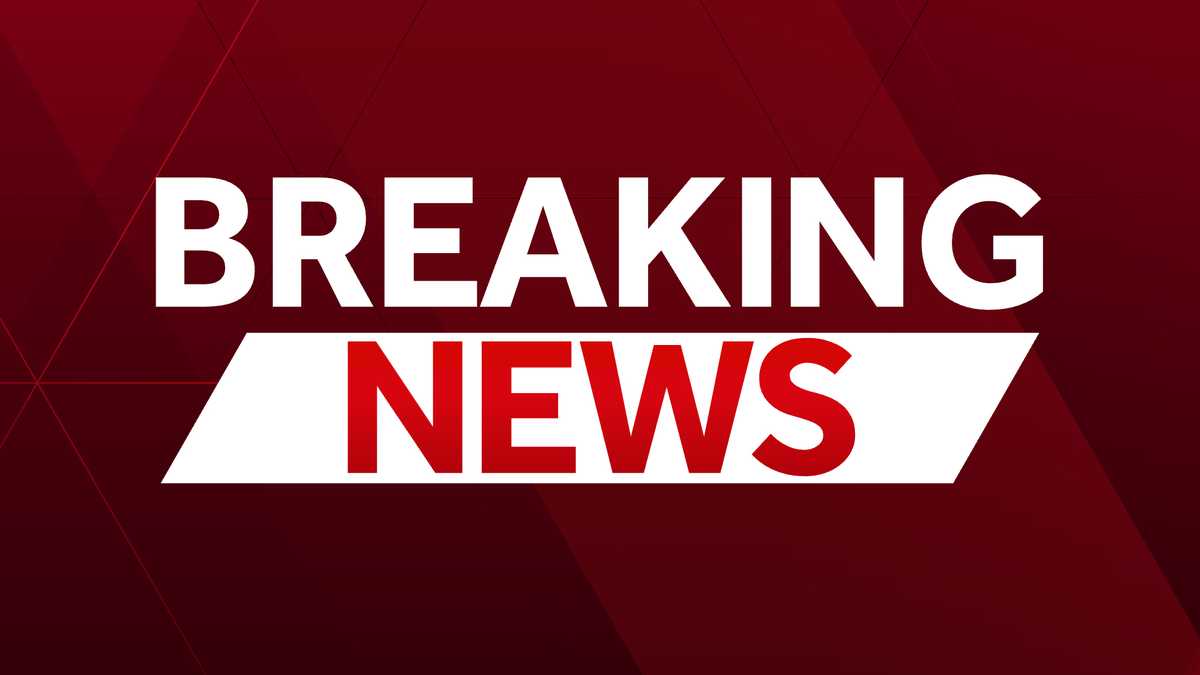 Parkway West crash blocks traffic near Robinson Town Centre