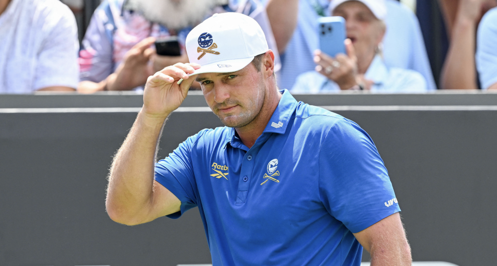 Bryson DeChambeau boots media member from range session