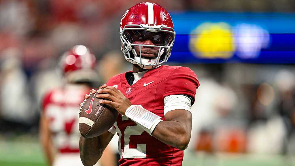 Keelon Russell named Alabama's starting quarterback