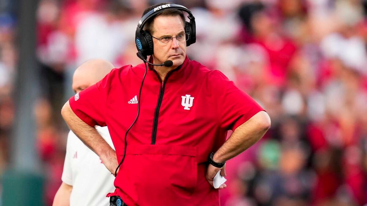 Indiana's football schedule doesn't match Curt Cignetti's swagger