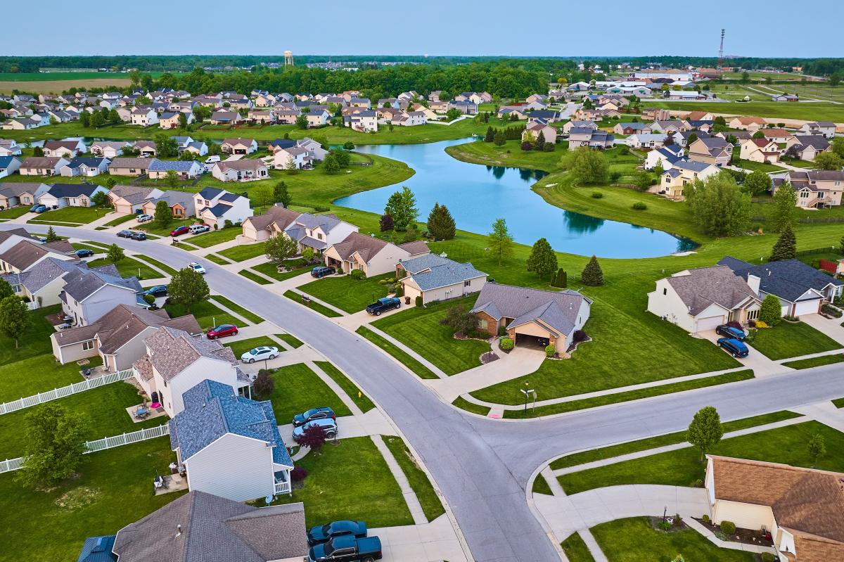 HOAs running out of money and foreclosing on more residents