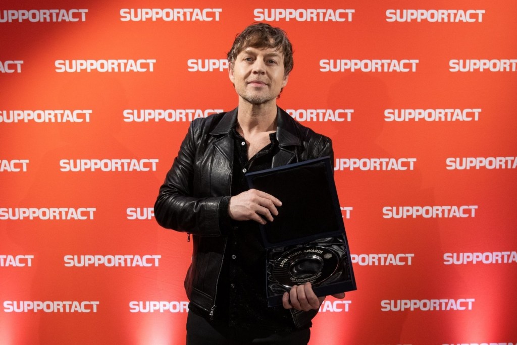 Savage Garden's Darren Hayes Saluted at Music In The House Gala