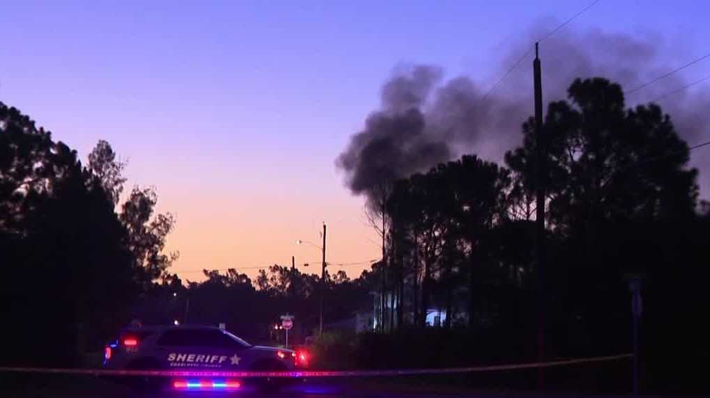 Suspect in custody following fiery barricade scene on Pasadena Drive in Charlotte County