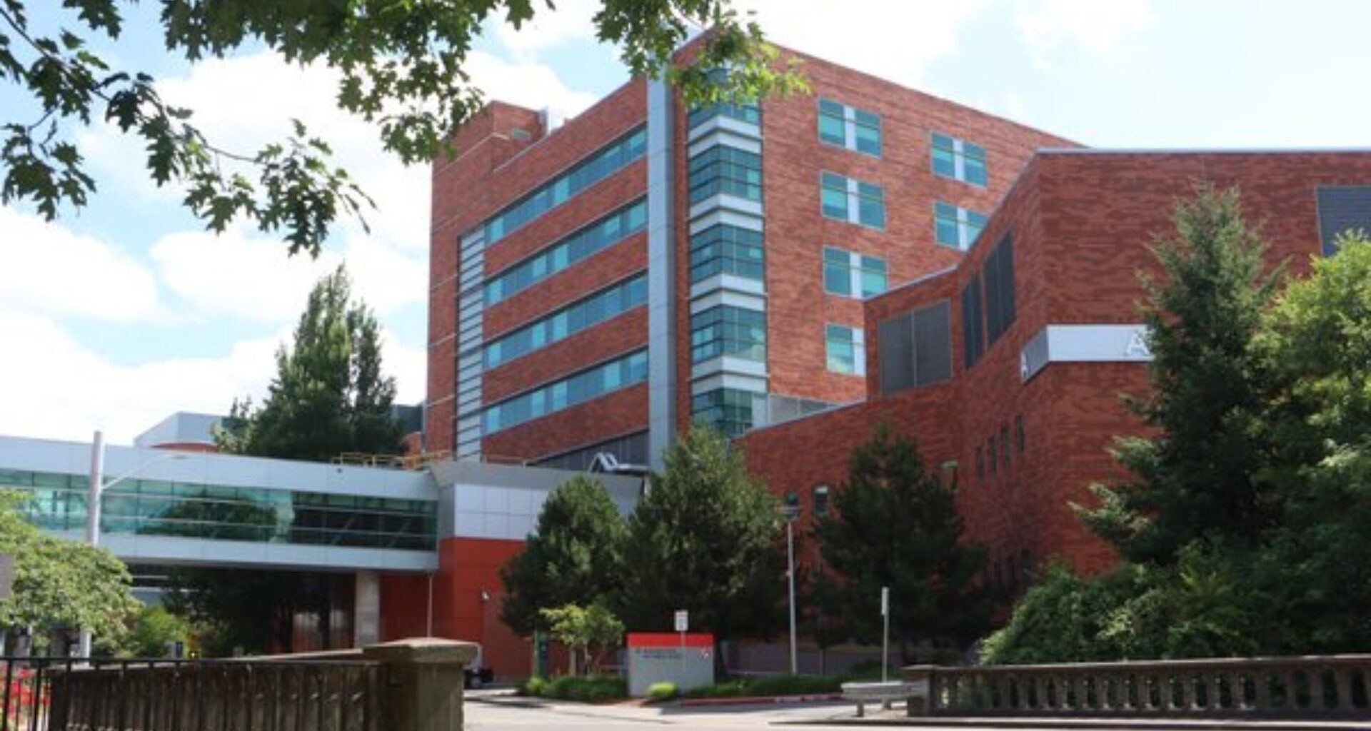 State grants emergency permission for Oregon hospitals to merge