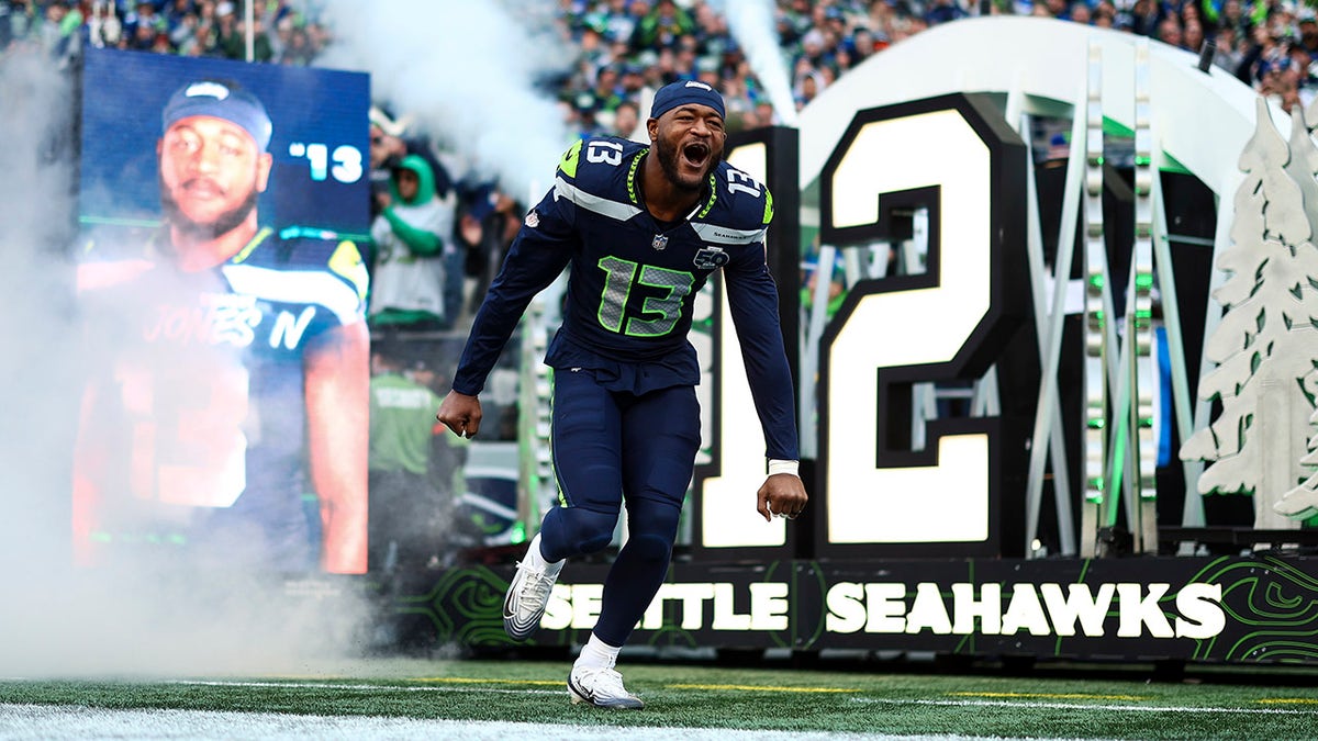 Ernest Jones IV runs out