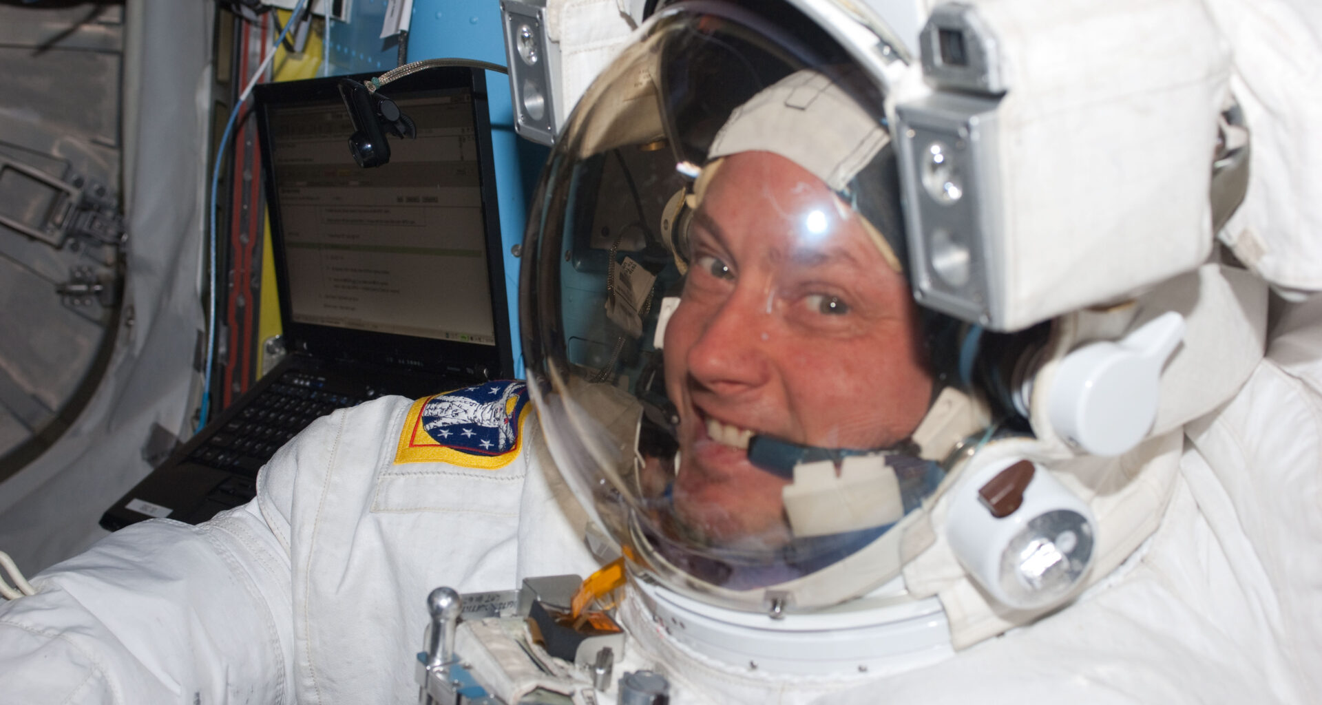 NASA Astronaut Mike Fincke Leaves NASA, Career Includes 4 Spaceflights
