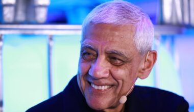 What incoming Seahawks owner Vinod Khosla said in his first press conference
