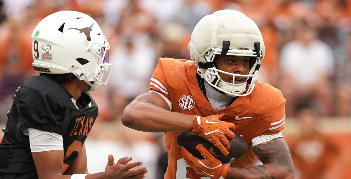 Steve Sarkisian wants to get Ryan Niblett more touches on offense