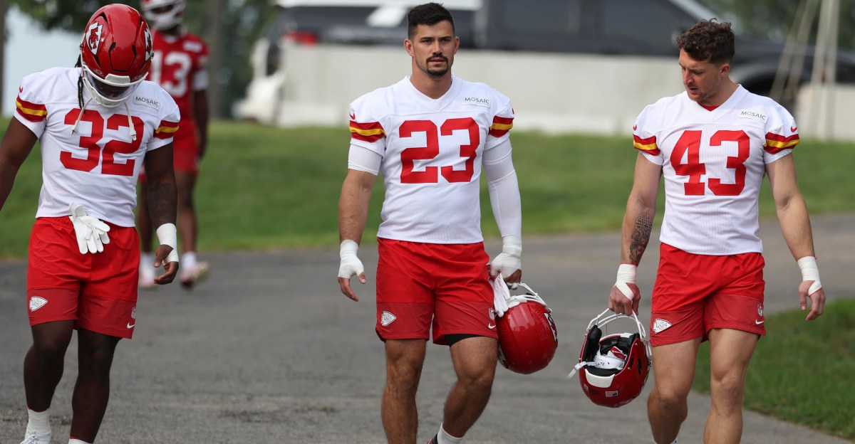 Chiefs training camp notebook Day 4: Defense is challenging Mahomes