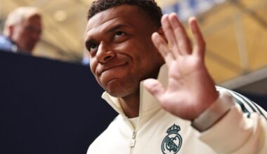 Mbappé starts against Schalke, Diomande on the bench