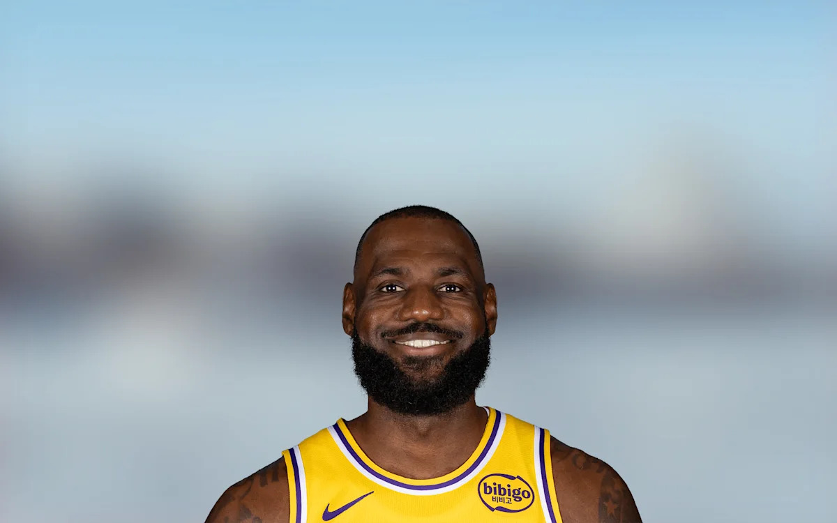 “It’s whatever, it’s my Dad.” Bronny James told the …