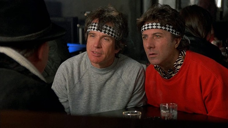 Warren Beatty as Lyle Rogers and Dustin Hoffman as Chuck Clarke talk to their manager in Ishtar