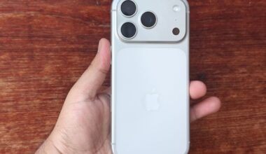 Apple's lease program is just a soft landing for you to spend on pricier iPhones this year
