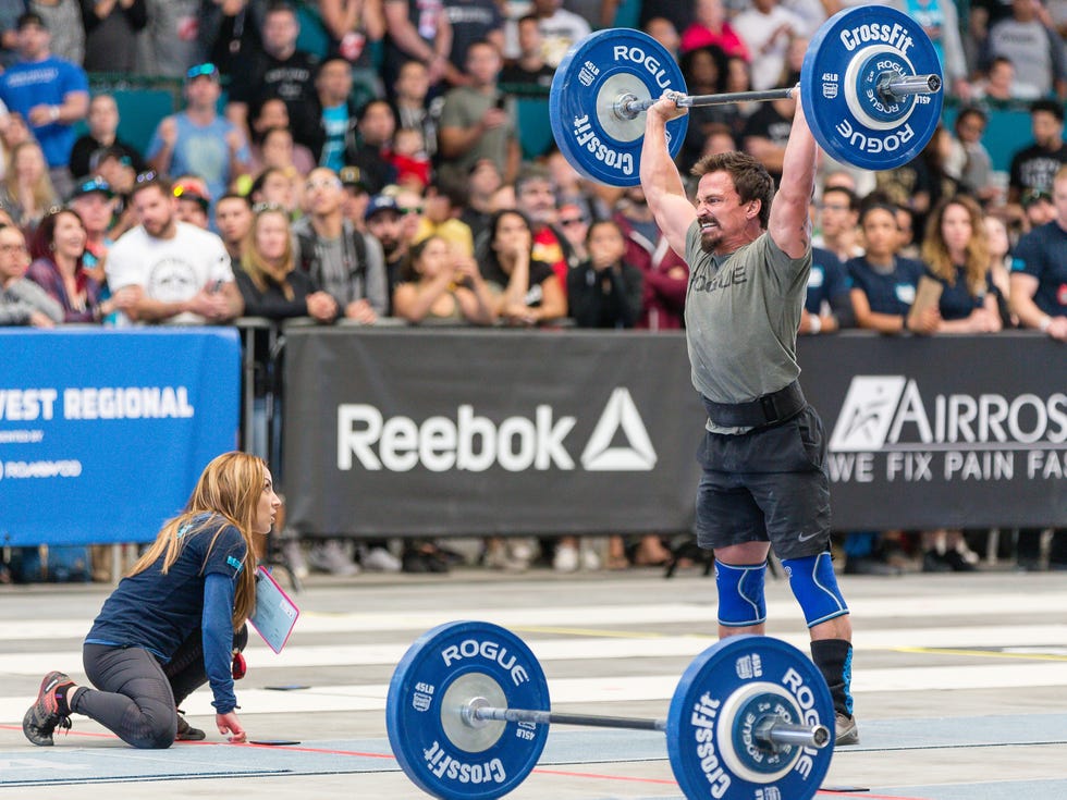 Crossfit Workouts: 7 of the Best josh bridges, crossfit games, amrap, emom, wod, murph, cndy, fran, crossfit workouts for beginners