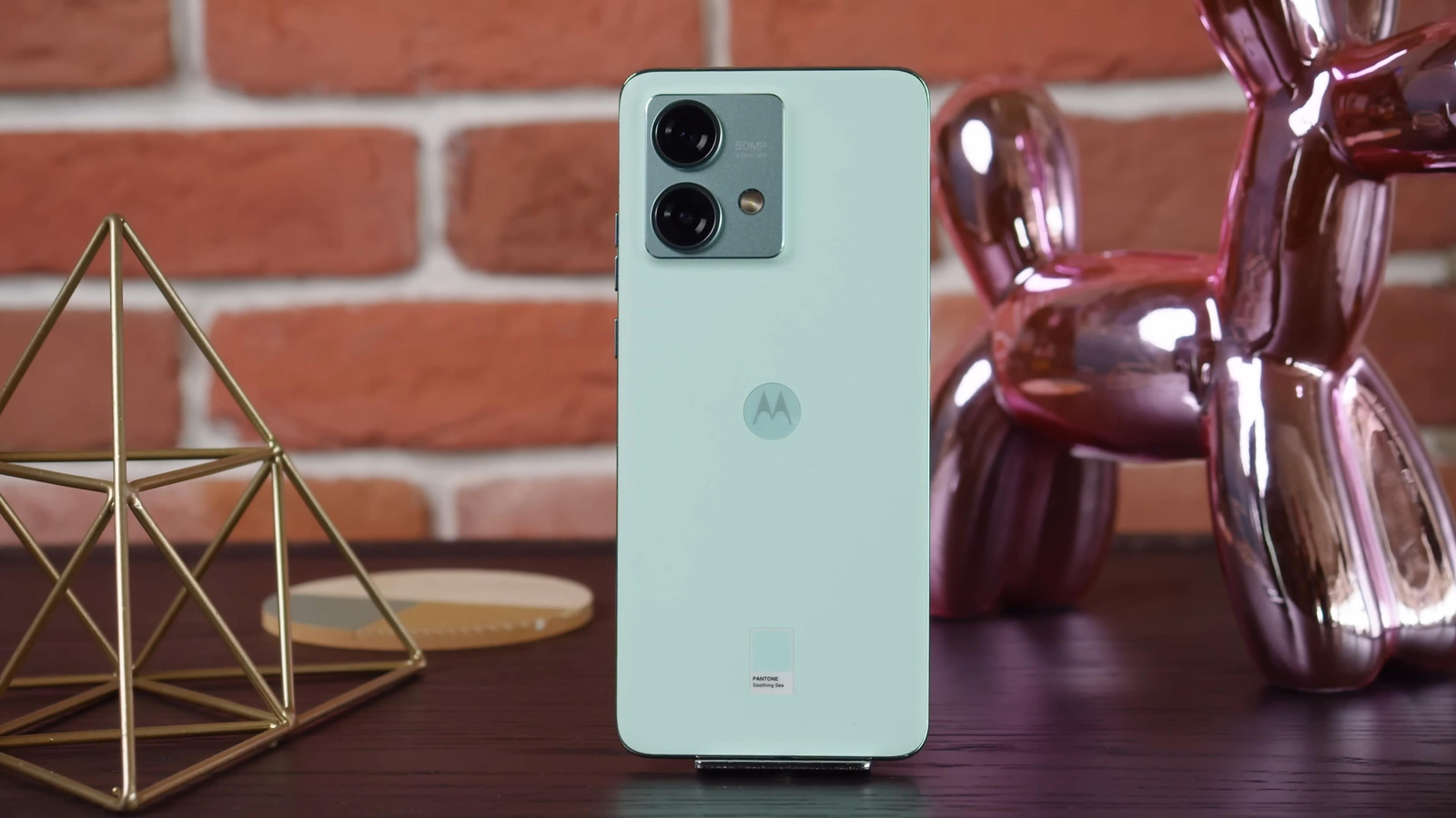 5 Unlocked Motorola Phones You Can Buy For Less Than $300