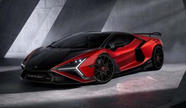 Lamborghini Revuelto SV Revealed: Track-Focused Hybrid V12
