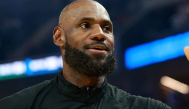 LeBron James Hilariously Roasts Hairline Heckler 'You Know What I Do Got, Though'