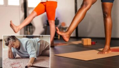 Acing a one-leg test could cut your risk of dying in half