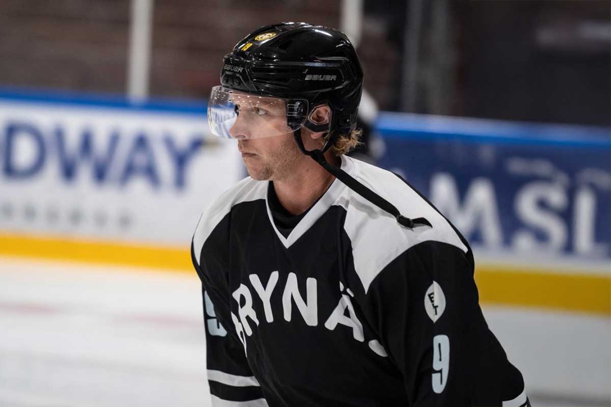 Nicklas Backstrom may not play during 2026-27 SHL season due to injury problems, but will be listed on Brynäs roster