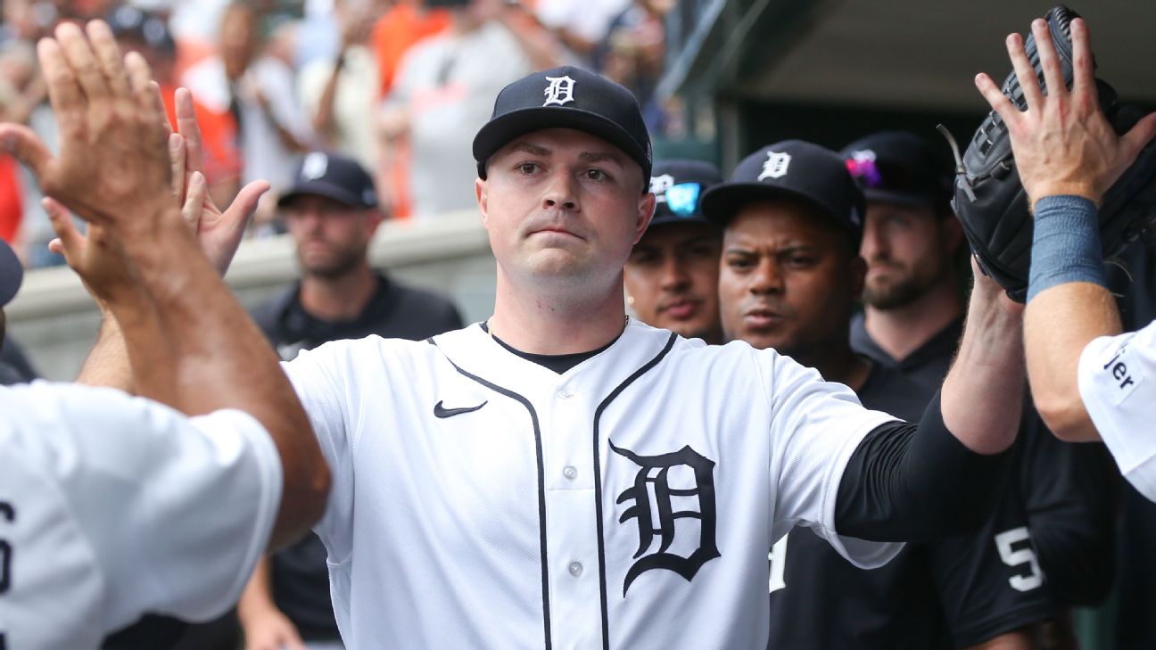Trades solidify Dodgers' strong betting odds, boost Red Sox