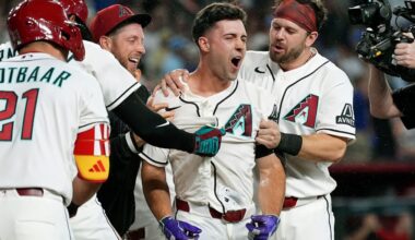 Diamondbacks earn 40th comeback win to stay in playoff race