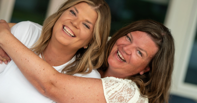 A woman went to "hell and back" before her rare disease diagnosis. Then she saw the same symptoms in her sister.