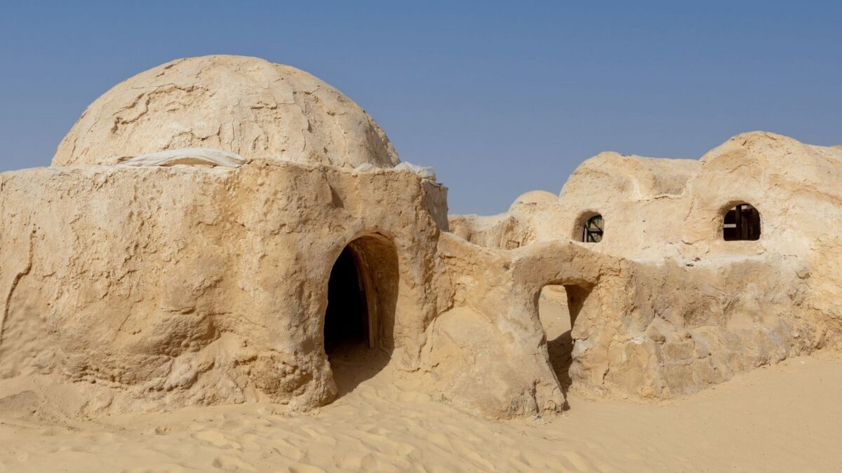 10 Famous Movie Sets & Filming Locations You Can Still Visit Today