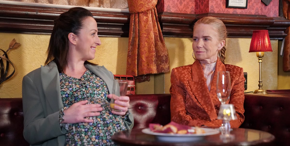 EastEnders icons share sweet summer snap – and call for another reunion