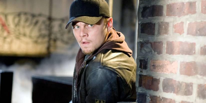 Leonardo Dicaprio turning around in The Departed (2006)