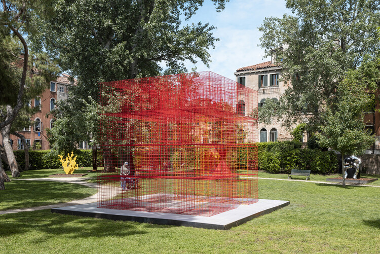 The ECC Awards Shortlist Explores Memory, Identity and Technology in Venice - Image 1 of 52