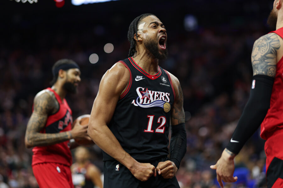 International Notes: Watford, Theis, Mills, Harper Brothers
