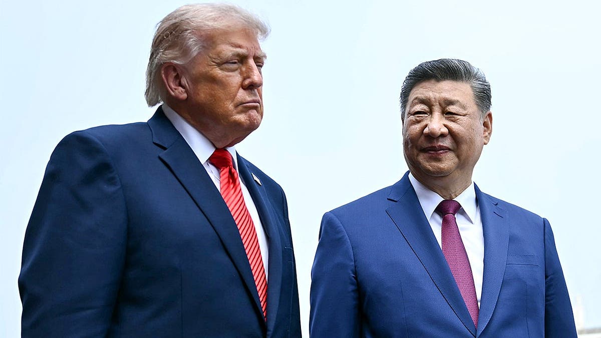 Xi Jinping and Donald Trump visit Temple of Heaven during Beijing summit.