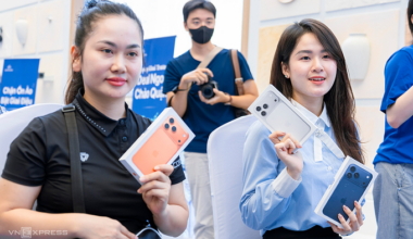 World’s 2nd most popular smartphone sees price fall just 5% in Vietnam after one year
