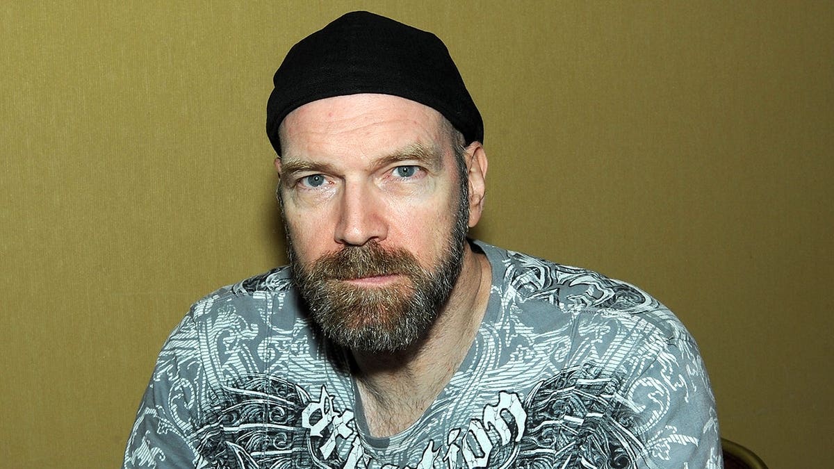 Tyler Mane standing at the 2017 New Jersey Horror Con and Film Festival in Iselin, New Jersey