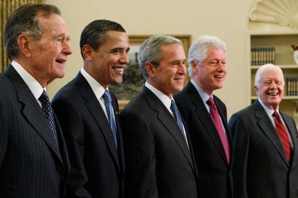Clinton, Bush and Obama step up as essayists on American presidents