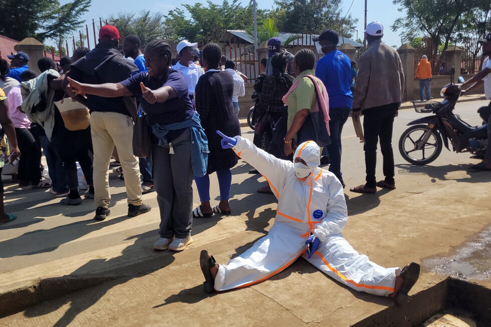 Health workers protest in Bunia over unpaid wages amid Ebola outbreak