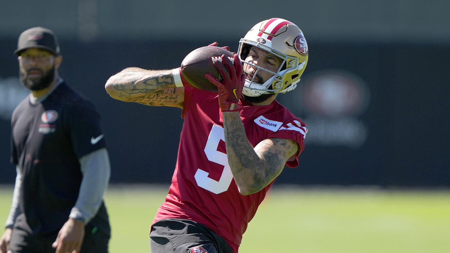 Mike Evans, Quentin Johnston exit 49ers-Chargers joint practice early