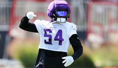 Jamal Adams switches from No. 54 to No. 32