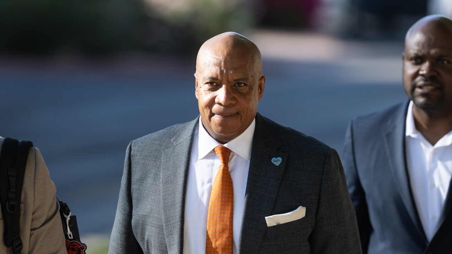Kevin Warren: Bears' "sole focus" is new stadium in Hammond, Indiana
