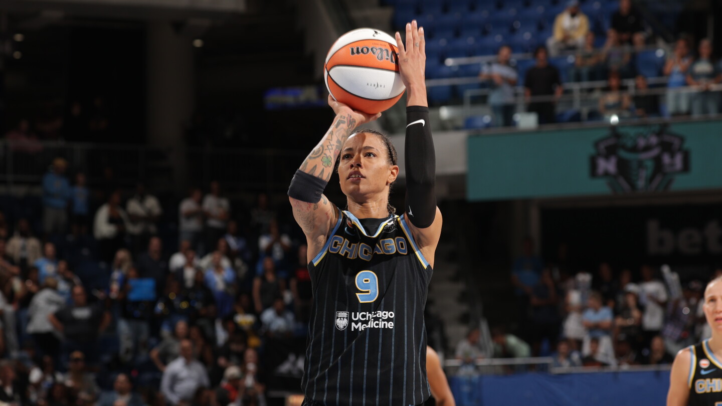 Natasha Cloud scores a career-high 35 as the Sky beat the Liberty 93-86