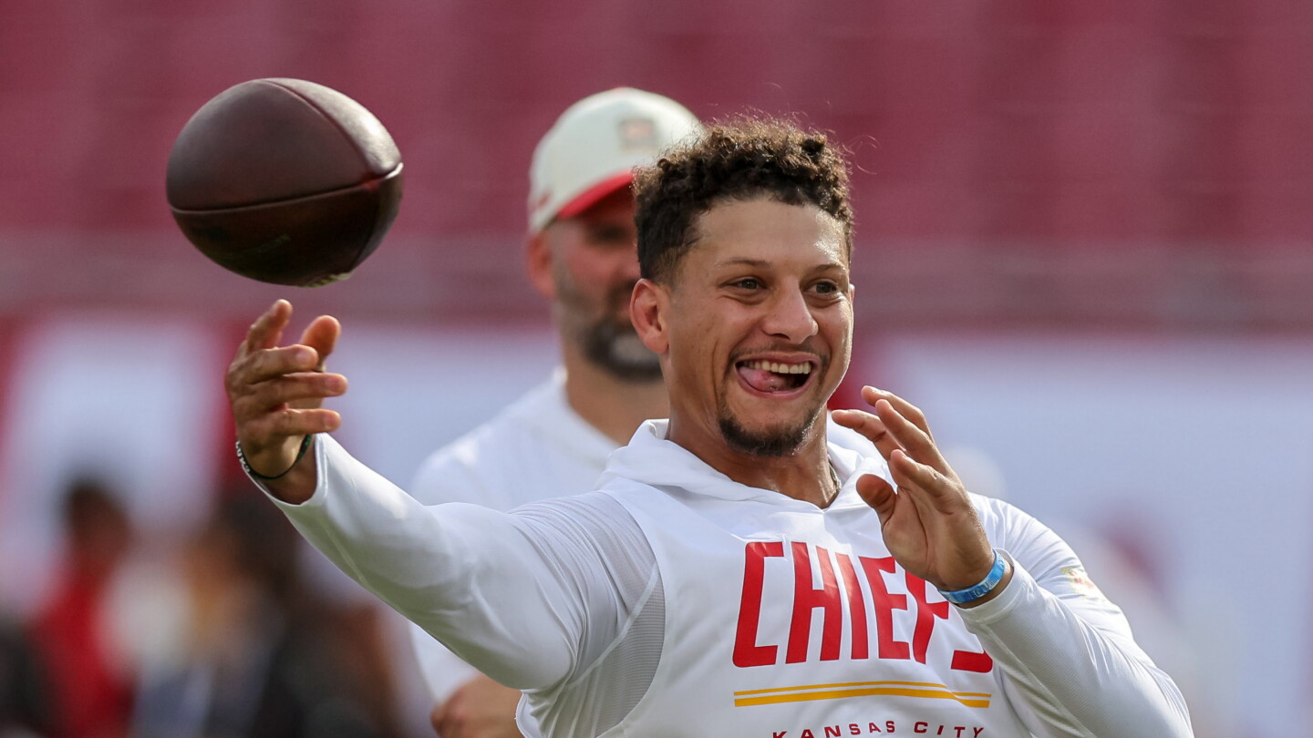 Andy Reid: No predictions on Patrick Mahomes for season opener