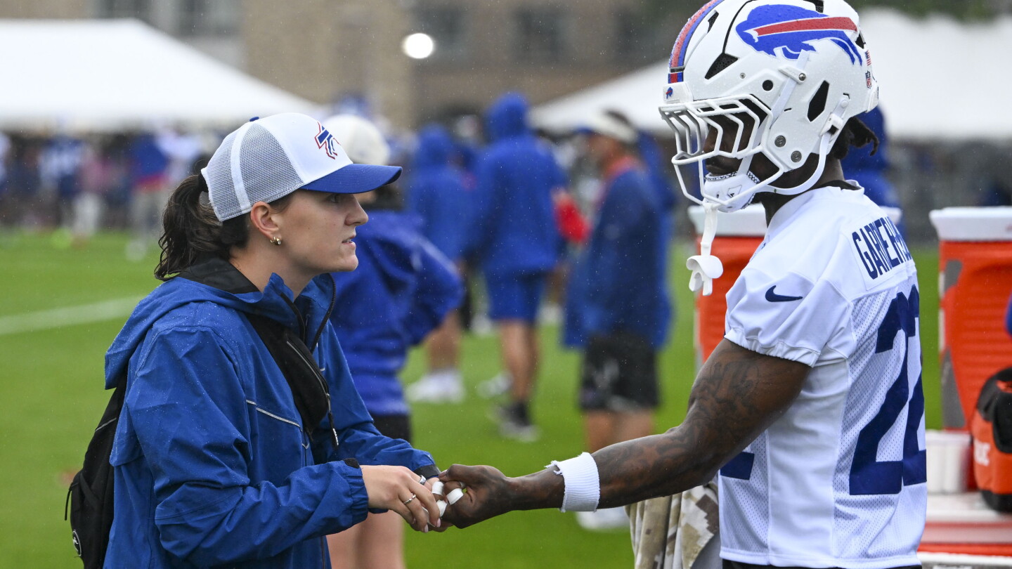 C.J. Gardner-Johnson leaves practice on cart with lower leg injury