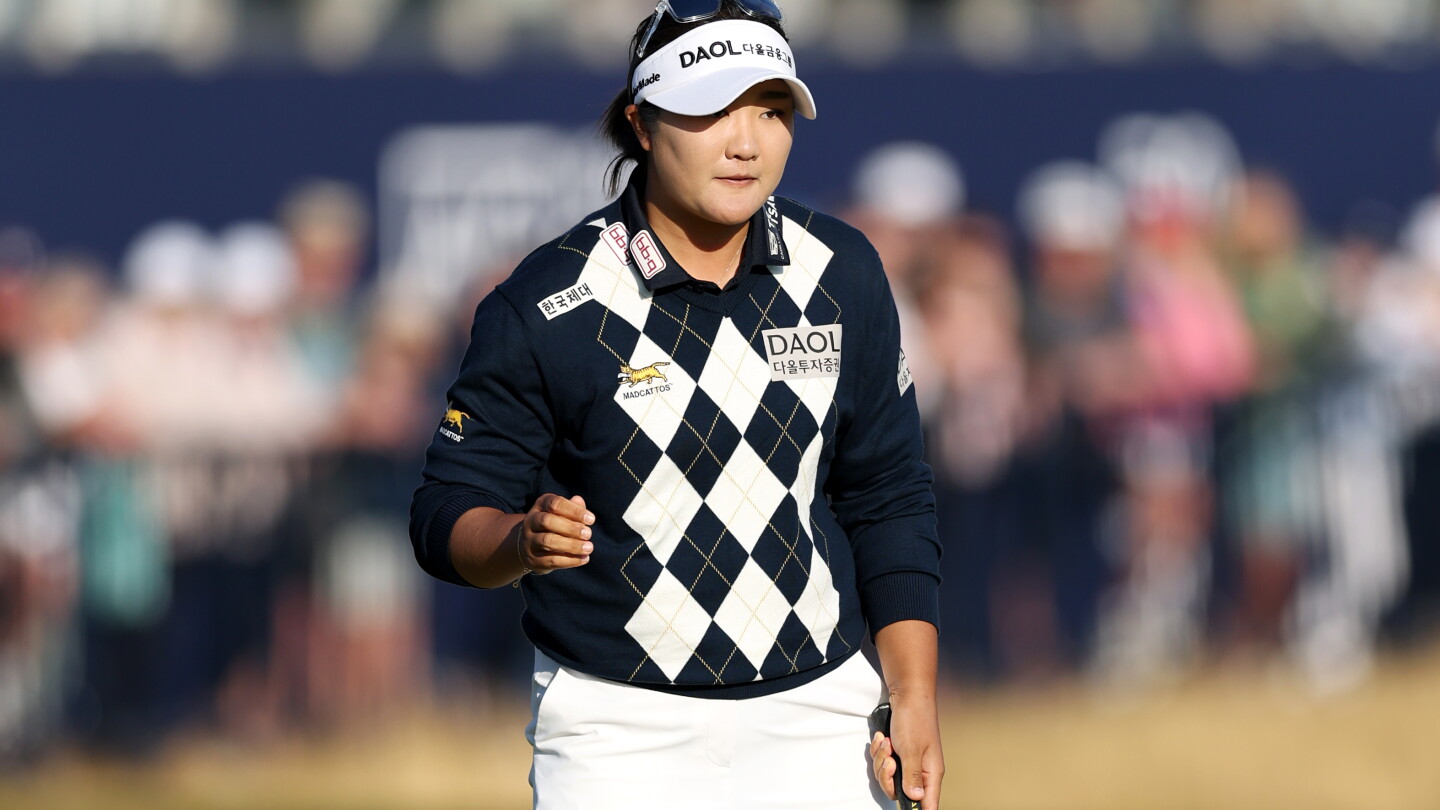 Haeran Ryu rebounds, leads AIG Women's Open in bid for third straight major win