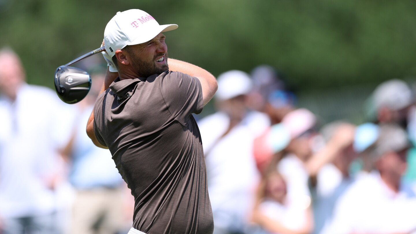 Wyndham Clark slips up at start but keeps foot on pedal to carry 54-hole lead at Bellerive