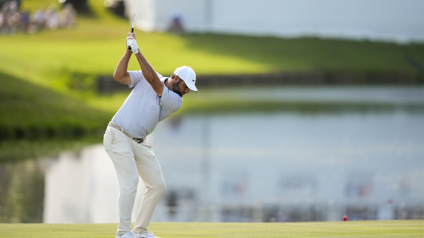 Short on style points, Scheffler maintains two-shot lead at the FedEx St. Jude